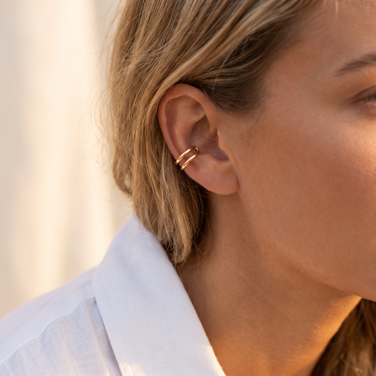 Ear Cuff lifestyle