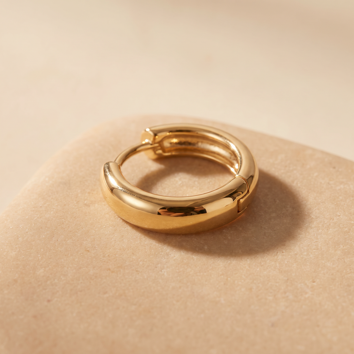 Chunky huggie hoops